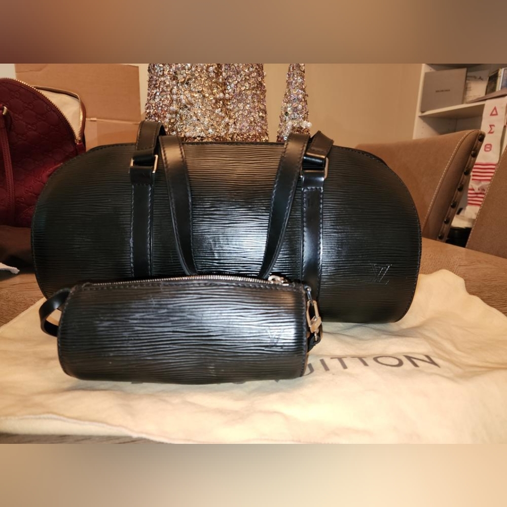 GUC Louis Vuitton Epi Soufflot